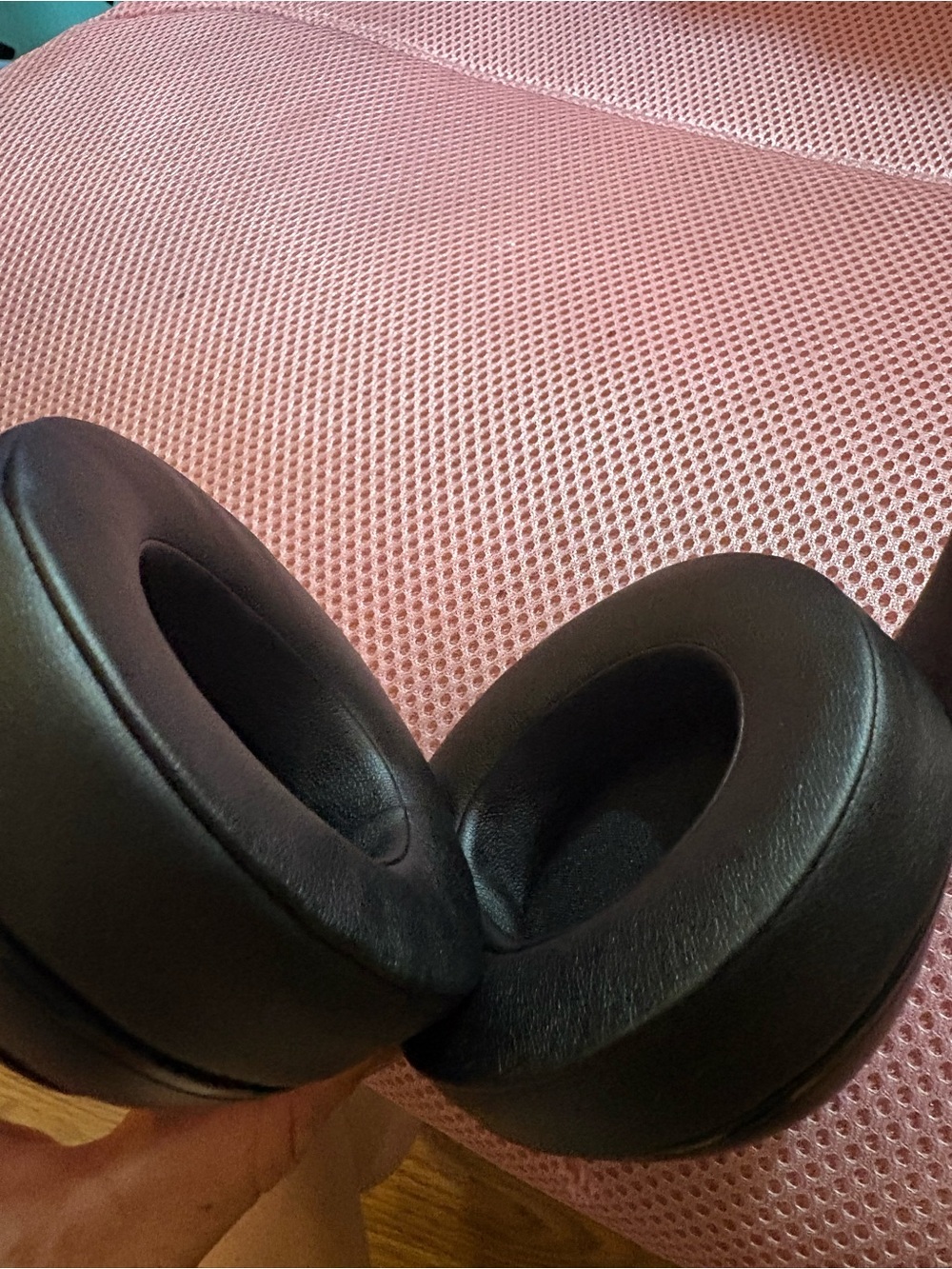 BEATS by Dre Matte Black Over-Ear Wireless Headphones no charger no case - Picture 4 of 8